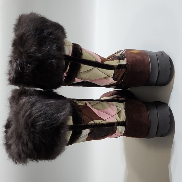 COACH SASHA Fur Quilted Multi-color Zippered Boots 5M - Picture 5 of 9